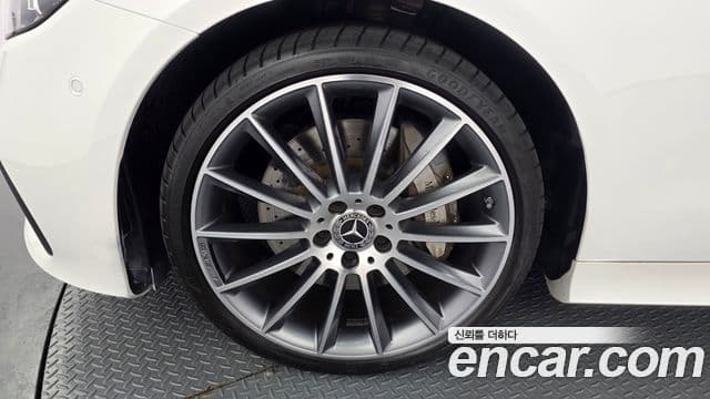 Mercedes-Benz E-Class 2023 — Фото 5/20