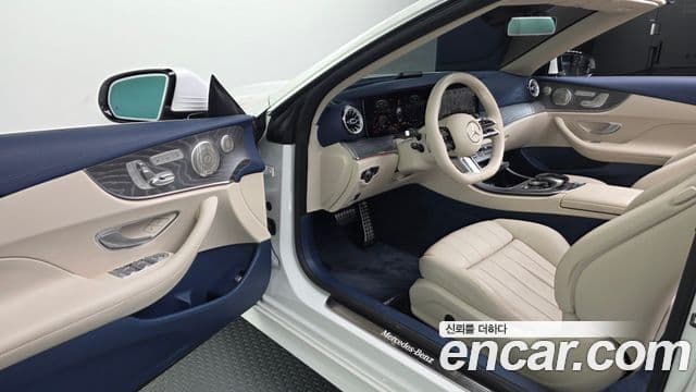 Mercedes-Benz E-Class 2023 — Фото 10/20