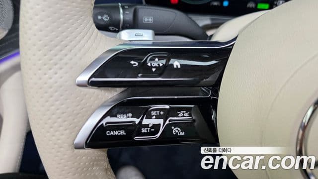 Mercedes-Benz E-Class 2023 — Photo 31/38