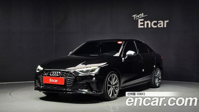 Audi A4 2022 — Şəkil 1/20