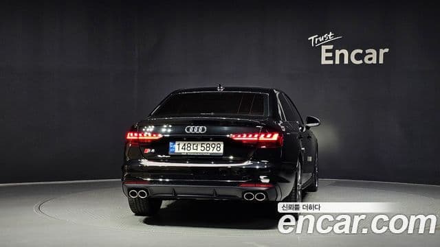 Audi A4 2022 — Şəkil 4/20