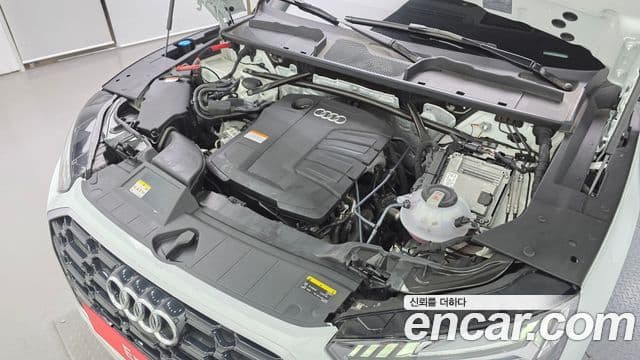 Audi Q5 2022 — ფოტო 6/20