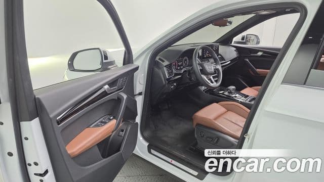 Audi Q5 2022 — ფოტო 10/20