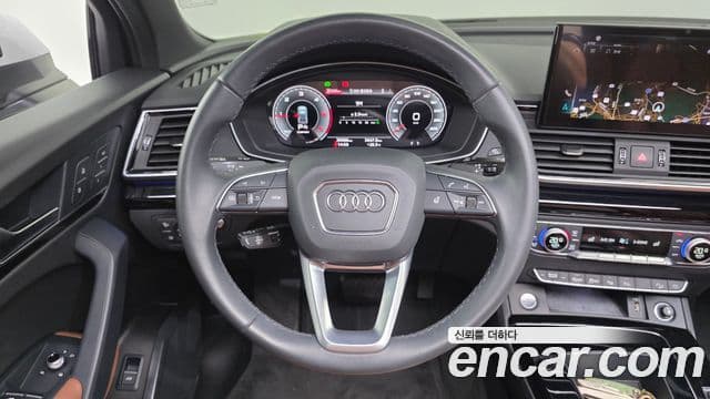 Audi Q5 2022 — ფოტო 13/20
