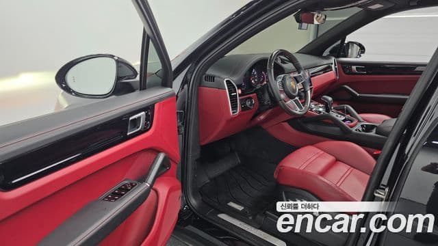 Porsche Cayenne 2021 — Şəkil 9/20