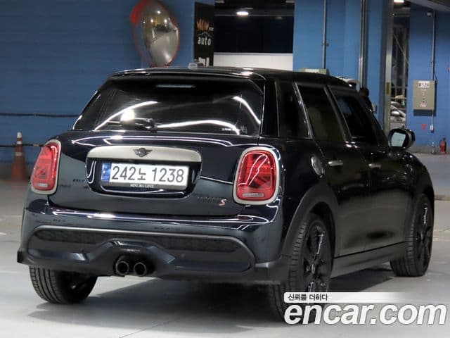 Mini Cooper S 2023 — ფოტო 2/20