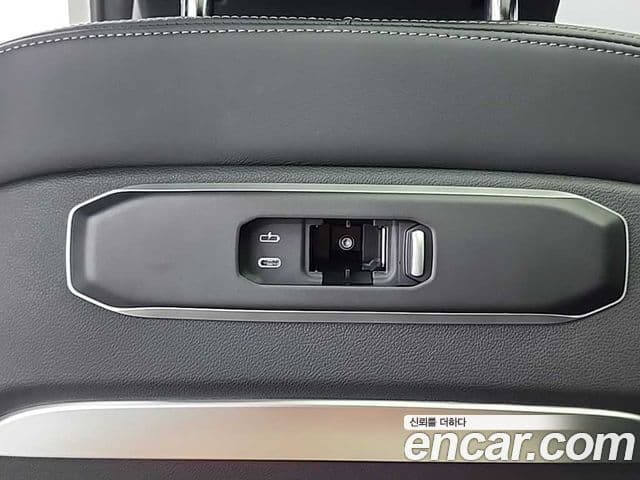 BMW X7 2024 — ფოტო 15/19