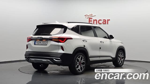 Kia Seltos 2022 — Şəkil 2/20