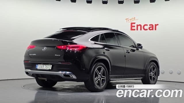 Mercedes-Benz GLE-Class 2021 — ფოტო 2/20