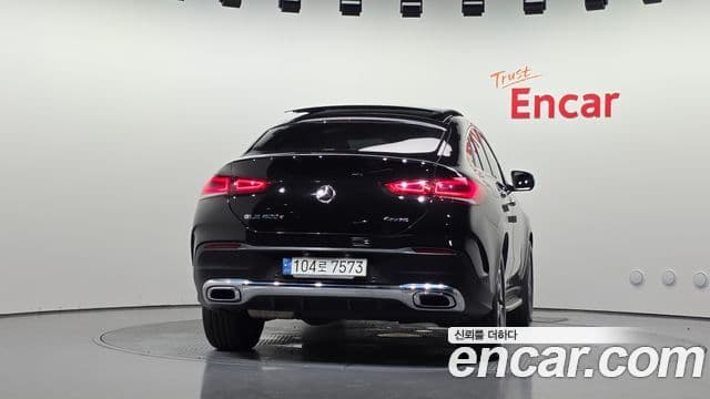 Mercedes-Benz GLE-Class 2021 — ფოტო 4/20