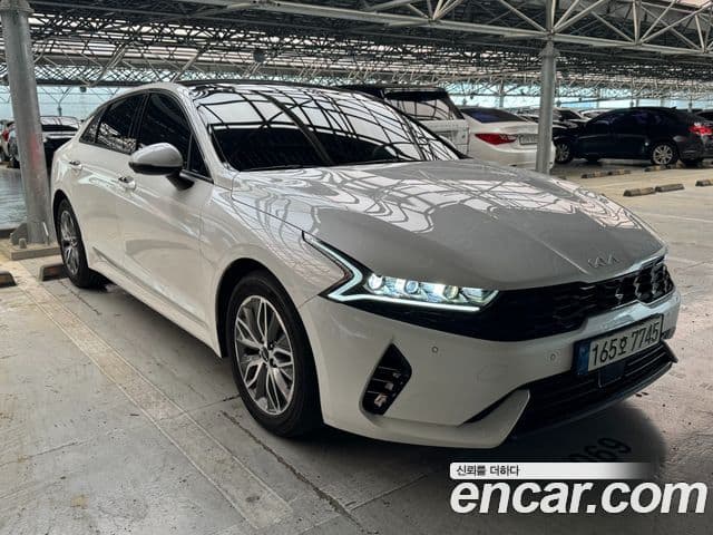 Kia K5 2021 — ფოტო 18/18