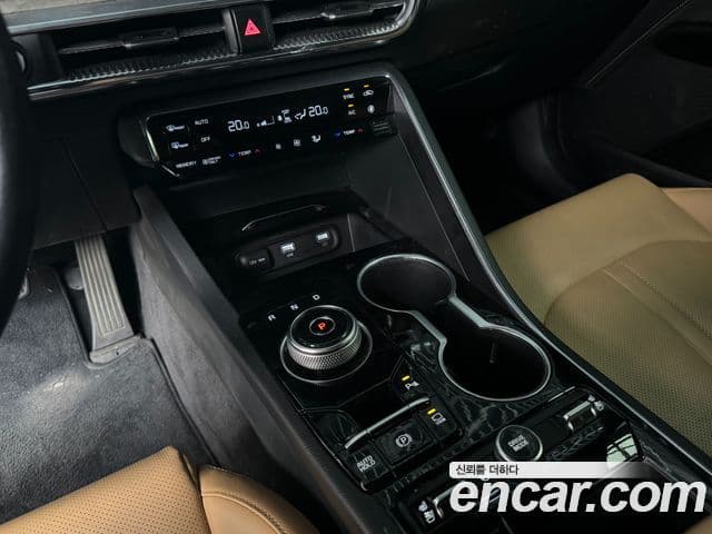 Kia K5 2021 — ფოტო 6/18