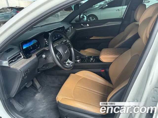 Kia K5 2021 — ფოტო 9/18