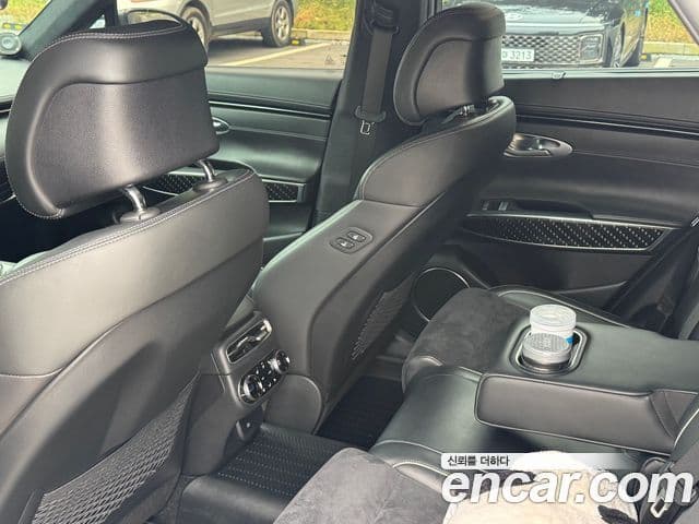 Genesis GV70 2021 — ფოტო 6/15