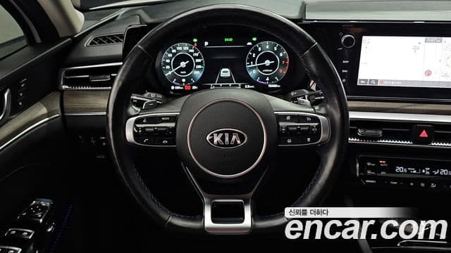 Kia K5 2020 — ფოტო 12/20