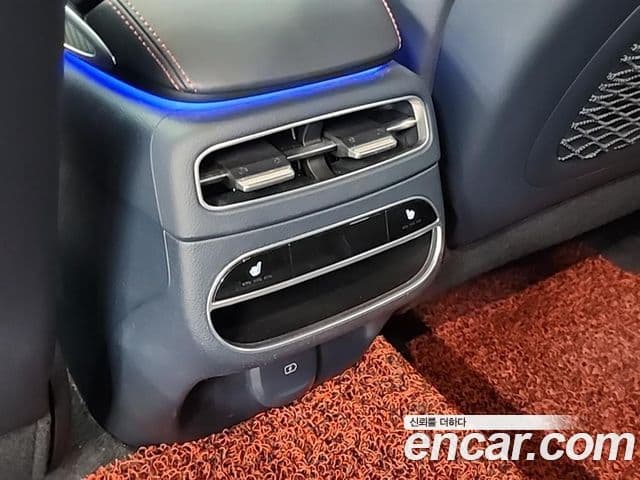 Genesis GV70 2021 — Şəkil 14/19