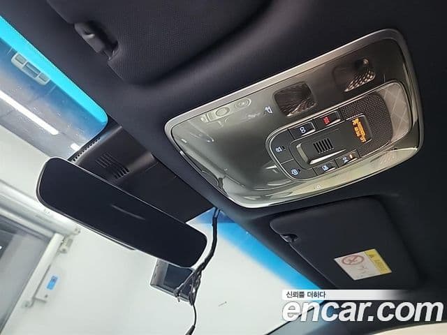 Genesis GV70 2021 — Şəkil 17/19