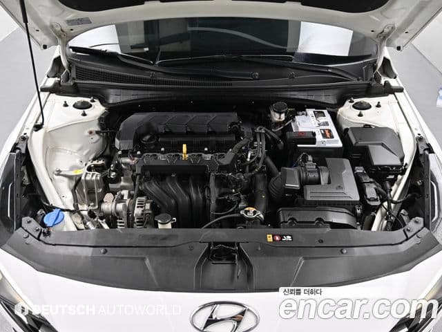 Hyundai The New Avante Hybrid 2023 — ფოტო 1/20