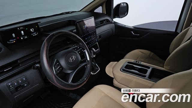 Hyundai Staria 2025 — Фото 11/20