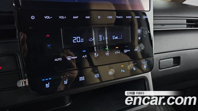 Hyundai Staria 2025 — Фото 16/20