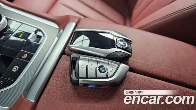 BMW X6 2021 — ფოტო 15/20