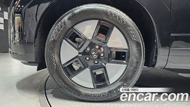 Hyundai Santa Fe 2024 — ფოტო 5/20