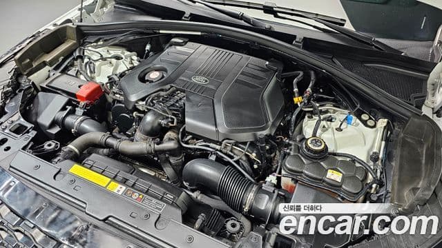 Land Rover Range Rover Velar 2019 — Şəkil 6/20