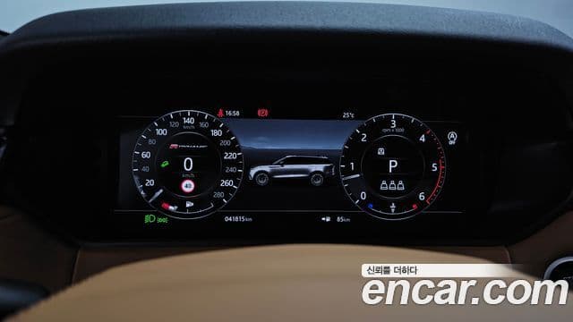 Land Rover Range Rover Velar 2019 — Şəkil 8/20