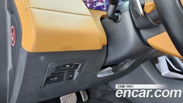 Land Rover Range Rover Velar 2019 — Photo 33/36