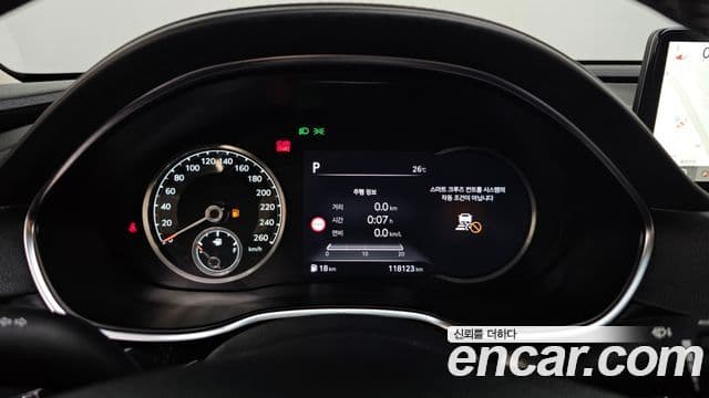 Genesis Electrified G80 2022 — ფოტო 8/20
