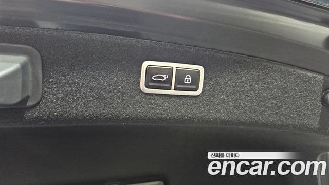 Genesis Electrified G80 2022 — ფოტო 15/20