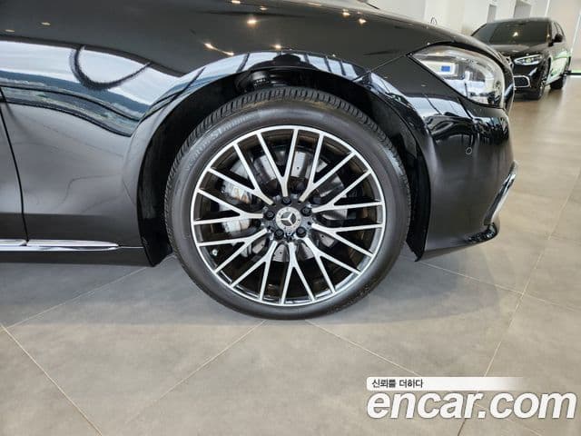 Mercedes-Benz S-Class 2025 — ფოტო 4/20