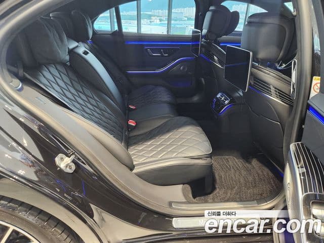 Mercedes-Benz S-Class 2025 — ფოტო 17/20