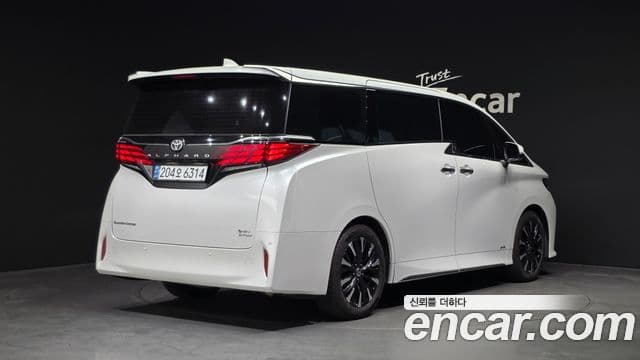 Toyota Alphard 2024 — Photo 3/20