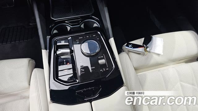 BMW 5 Series 2024 — ფოტო 9/20