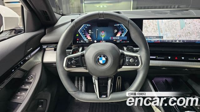 BMW 5 Series 2024 — ფოტო 13/20