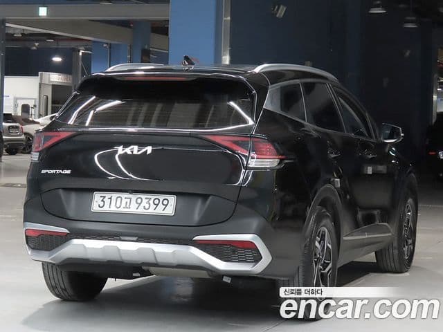 Kia Sportage 2021 — ფოტო 3/20