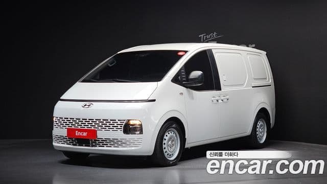 Hyundai Staria 2022 — Фото 1/20