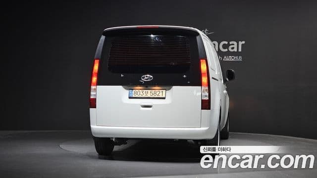 Hyundai Staria 2022 — Фото 4/20