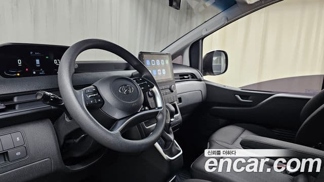 Hyundai Staria 2022 — Фото 7/20