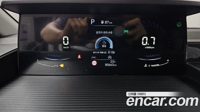 Hyundai Staria 2022 — Фото 8/20