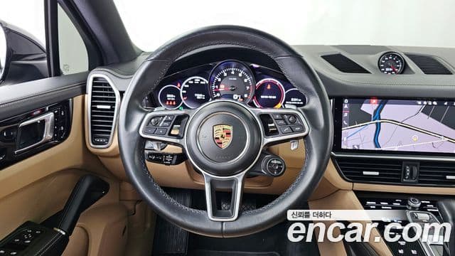 Porsche Cayenne 2021 — Фото 13/20