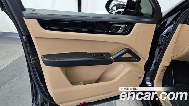 Porsche Cayenne 2021 — Şəkil 6/37