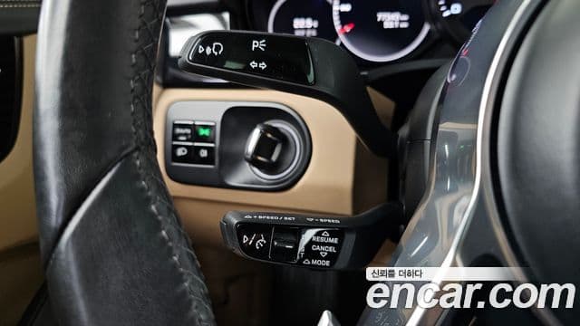 Porsche Cayenne 2021 — Şəkil 13/37