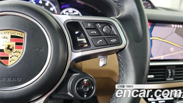Porsche Cayenne 2021 — Şəkil 22/37