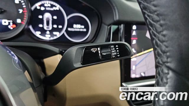Porsche Cayenne 2021 — Şəkil 30/37