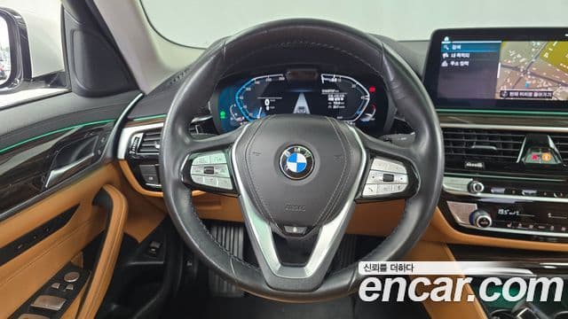 BMW 5 Series 2021 — Şəkil 12/20
