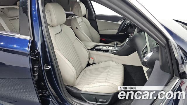 Genesis G70 2021 — ფოტო 11/20