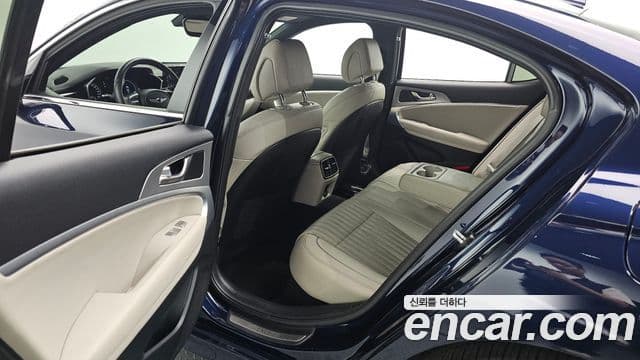 Genesis G70 2021 — ფოტო 12/20