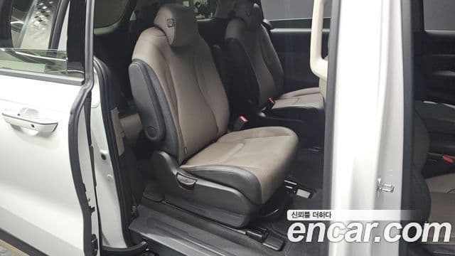 Kia Carnival 2025 — ფოტო 11/20